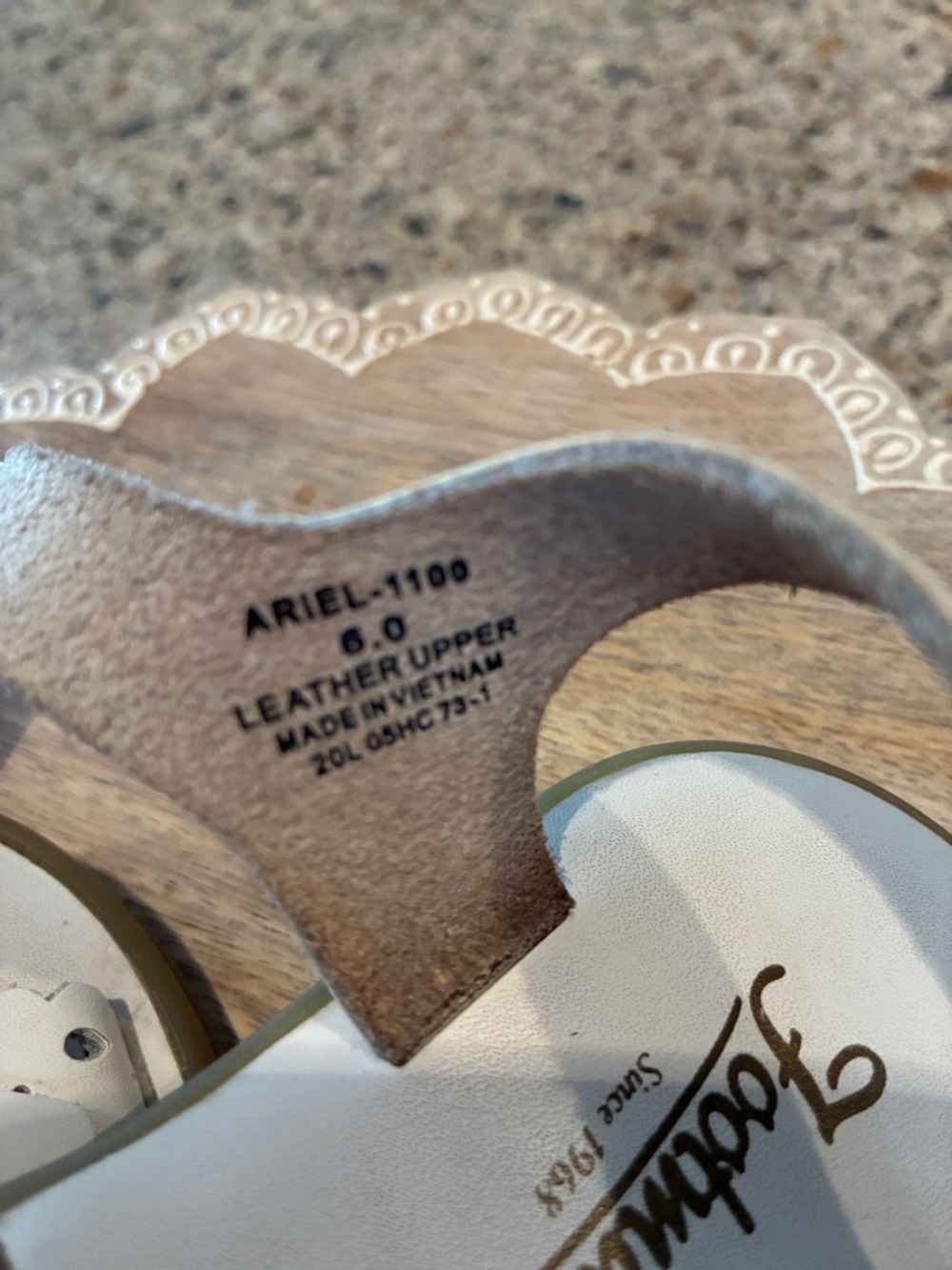 6C Footmates Ariel White Sandals - Picture 8 of 10